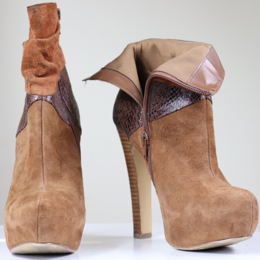LEATHER Camel Booties - Size 6